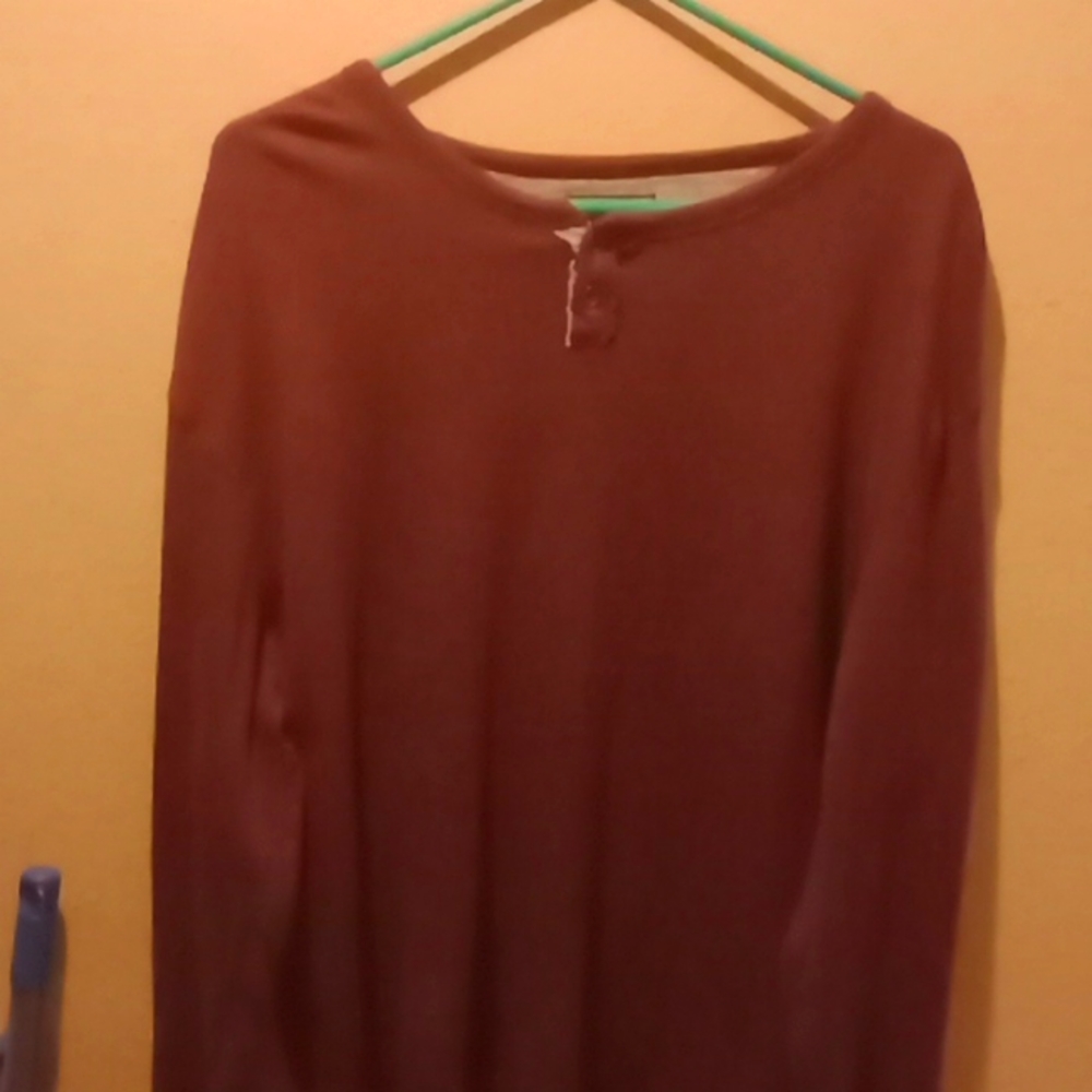 Lucky brand long sleeve Henley. (XL)
